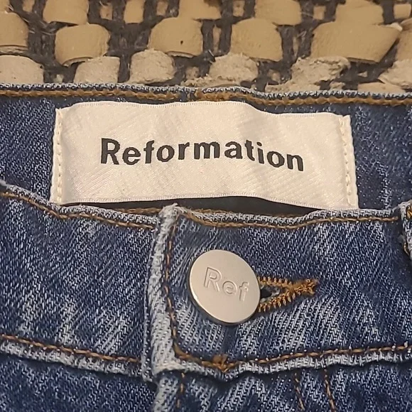 REFORMATION JUILA CROP HIGH CIGARETTE JEANS BALTIC WASH - Picture 5 of 7